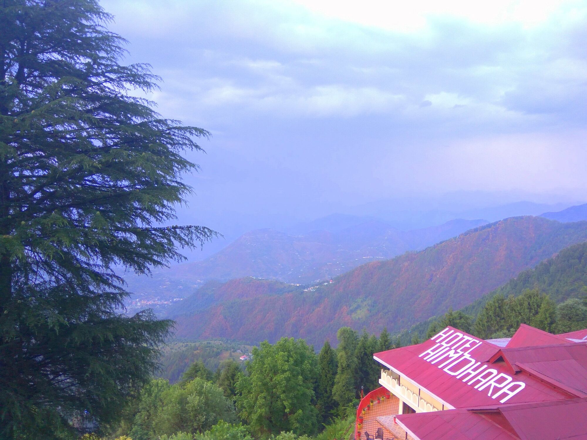 Hotel Himdhara, Dalhousie Esterno foto